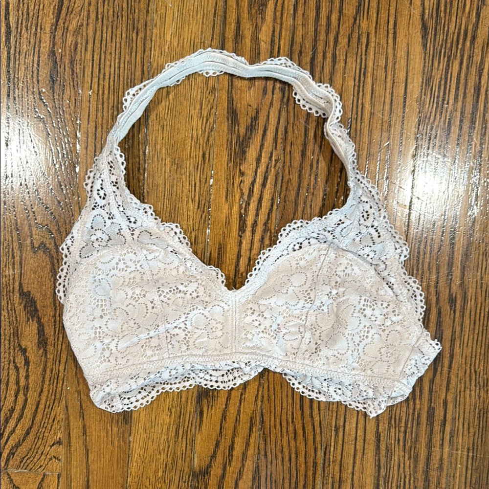 Aerie Cream Lace Underwire Bra